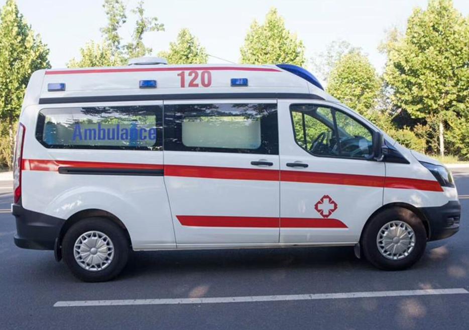 绥滨县救护车转运